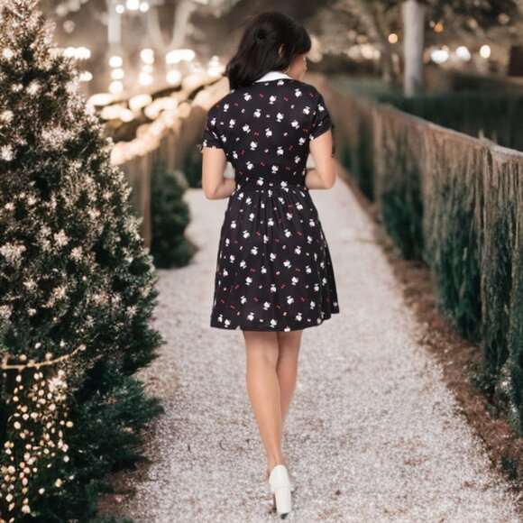 Unique Vintage x Hello Kitty Midi Fit & Flare Dress Collared Button Up Pockets - Picture 4 of 13